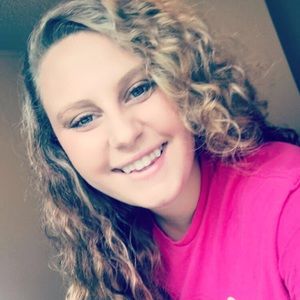 Meet your Posher, Deanna